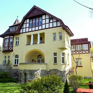 villa-fewo-1.find-berlin-hotels.com/